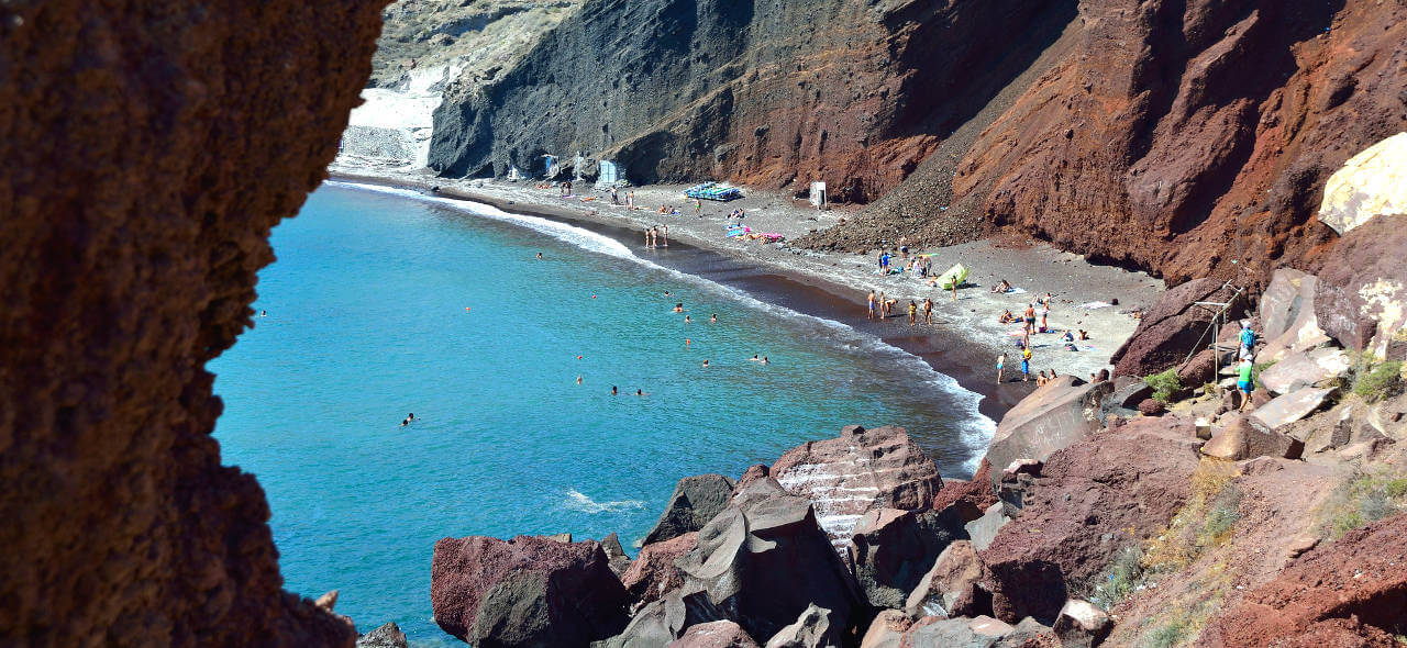 red beach santorin
