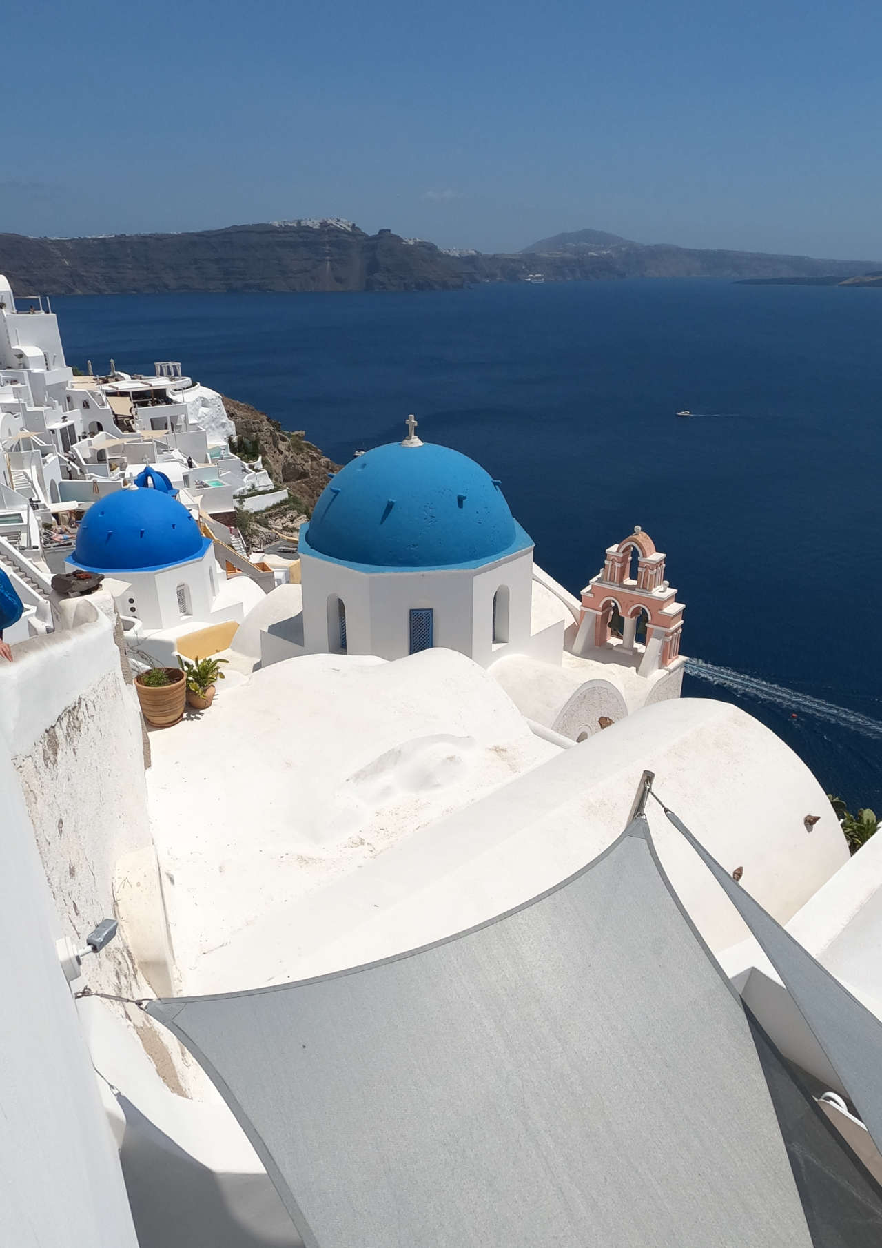 Toits bleus d'Oia