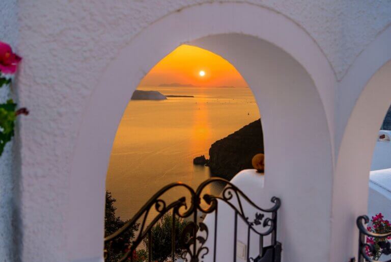Croisière au coucher de soleil dans la caldeira